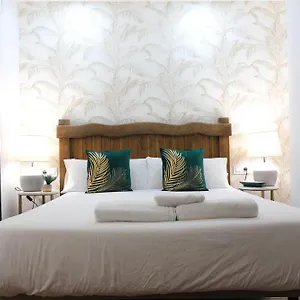 Monkeys Pureza House Apartment Sevilla